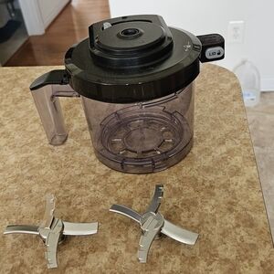 Ninja Creami Paddle with Black Lid